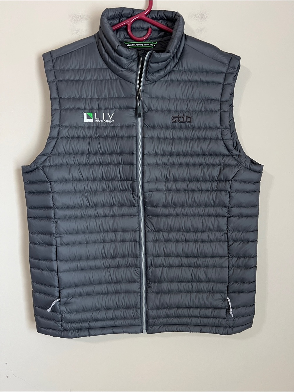 Stio Pinion Vest Mens Medium‎ Gray Goose Down Puffer *Logo